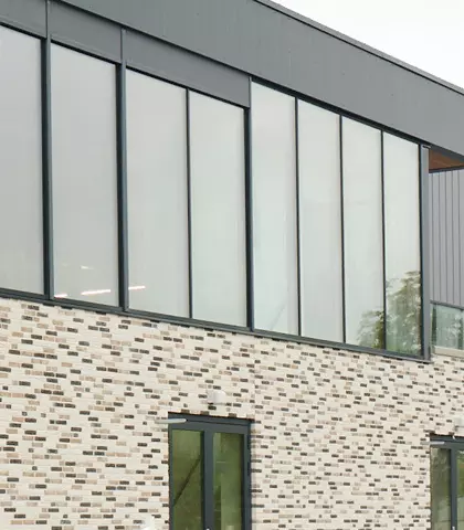 Sporthal Nije Westermar buitenzijde